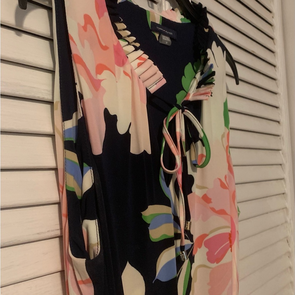 PRICE DROP⬇️⬇️⬇️ Floral Sleeveless Maxi Dress - Navy, Pink, Green - Picture 7 of 9